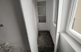 Apartament cu 4 camere semidecomandat