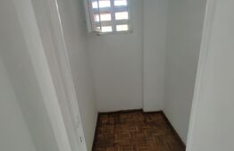 Apartament cu 4 camere semidecomandat