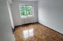 Apartament cu 4 camere semidecomandat
