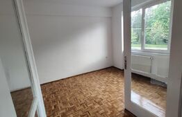 Apartament cu 4 camere semidecomandat