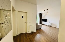 Apartament 3 camere, 81mp utili, 4 balcoane, zona Vivo