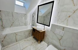 Apartament 3 camere, 81mp utili, 4 balcoane, zona Vivo