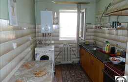 Apartament cu 3 camere, decomandat, 67 mp, orientare S-E