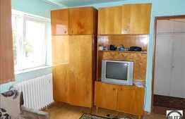 Apartament cu 3 camere, decomandat, 67 mp, orientare S-E