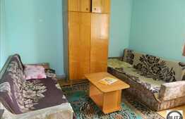 Apartament cu 3 camere, decomandat, 67 mp, orientare S-E