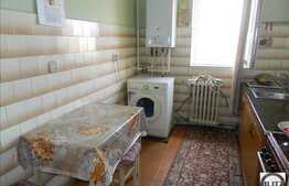 Apartament cu 3 camere, decomandat, 67 mp, orientare S-E