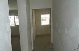 Apartament 3 camere, 64 mp, semifinisat, zona Vivo! 