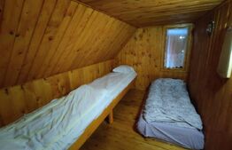 Casa de vacanta , 4 camere , 661 mp teren Dumbravita 