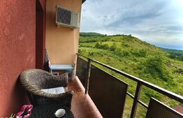 Apartament cu 3 camere ,semidecomandat, 51 mp, zona Stejarului