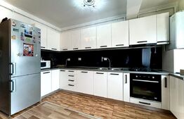 Apartament cu 3 camere ,semidecomandat, 51 mp, zona Stejarului