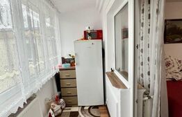 Apartament cu 3 camere, 67mp, zona Zǎrneşti 