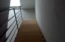 Apartament pe doua nivele, 4 camere, 80 mp, zona Piata Floresti