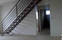 Apartament pe doua nivele, 4 camere, 80 mp, zona Piata Floresti