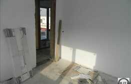 Vanzare 2 camere, 55 mp utili, 40 mp TERASA, zona Sub Cetate!