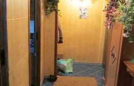 3 camere, 65 mp, mobilat, zona strazii Albac