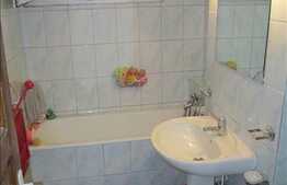 3 camere, 65 mp, mobilat, zona strazii Albac