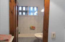 3 camere, 65 mp, mobilat, zona strazii Albac