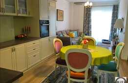 Apartament LA CHEIE, 3 camere, etaj intermediar, zona centrala, garaj subteran