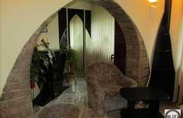 4 camere, 80 mp, decomandat, boxa, etaj intermediar, zona Titulescu