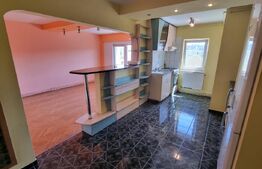 Apartament 3 camere, decomandat, 65 mp, balcon, boxa, parcare, zona Fantanele