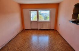 Apartament 3 camere, decomandat, 65 mp, balcon, boxa, parcare, zona Fantanele