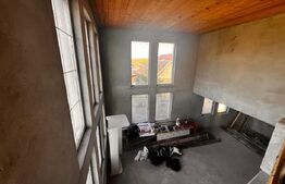 Casa individuala, 8 camere, 3 bai, 256 Su, 730 teren, Jucu Herghelie