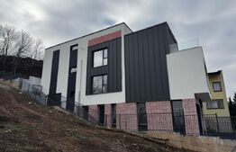 Apartament 4 camere, in Bloc tip Vila cartier Gruia 