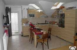 3 camere, 56 mp utili, 25 mp pod, zona strazii Fagului