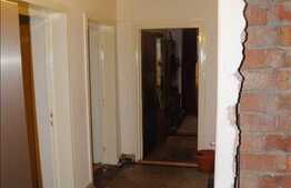 3 camere, 80 mp, 2 balcoane, parcare, boxa subsol, zona centrala