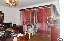 3 camere, 80 mp, 2 balcoane, parcare, boxa subsol, zona centrala