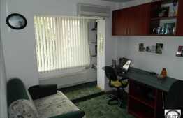 4 camere de vanzare, cu garaj si loc parcare, zona Kaufland