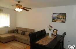 4 camere de vanzare, cu garaj si loc parcare, zona Kaufland