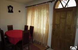 3 camere pe 2 nivele, 80 mp, mobilat modern, imobil tip casa, zona 7 Strazi!