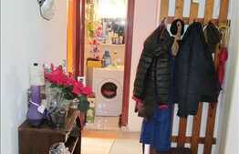 4 camere, 79 mp, etaj intermediar, boxa subsol, zona strazii Dunarii