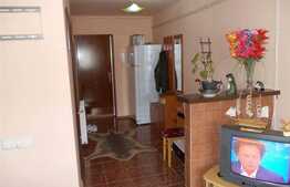 Mansarda inalta cu 2 camere, 46 mp, 12 mp balcon, 25 mp POD! Zona Stejarului!