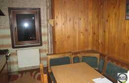 3 camere, decomandat, mobilat, parcare, garaj,zona Bulevardului 1 Decembrie 1918