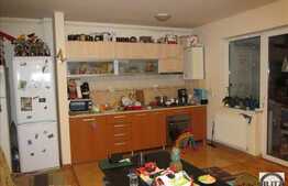 De vanzare 3 camere, 53 mp, 2 balcoane, parcare cu CF! Zona Florilor!