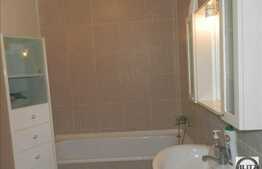 2 camere, 51 mp utili, TERASA de 15 mp, renovat recent, zona Porii!