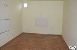 1 cam in zona Pietei Cipariu!