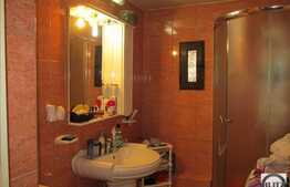 Apartament 3 camere, 62 mp, in zona sensului giratoriu! Parcare, garaj si boxa!