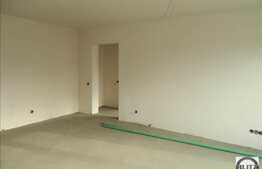 Vanzare 2 camere, 51 mp, balcon de 10 mp, zona de case! Parcare inclusa!