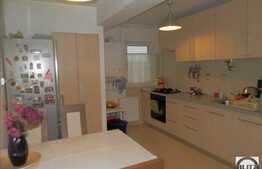 Vanzare 2 camere, 57 mp, balcon, zona Somesului! Doua garaje! Imobil NOU!