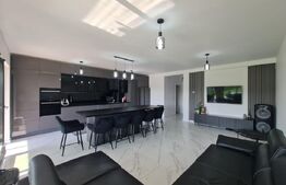 Casă cu 6 camere si piscina de vânzare în zona Iris