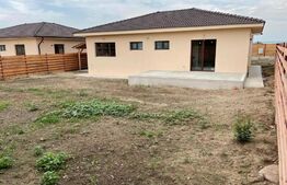 Casa in ansamblu privat, 110 mp, teren 510 mp, Jucu