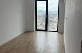 Apartament 2 camere, semidecomandat, etaj intermediar, Orientare Estica 