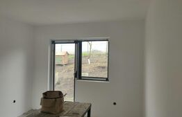 Casa individuala cocheta, 3 camere, 70 mp, teren 350 mp, Campenesti