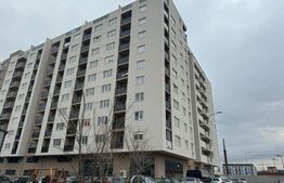 Apartament de 2 camere, etaj intermediar, Finisata mobilat utilat Lux 