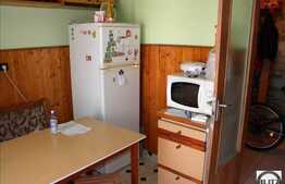 Apartament de vanzare cu 2 camere, decomandat