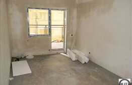 Apartament de vanzare cu 2 camere, zona Facultatii de Litere