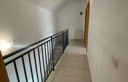 Duplex 140 mp utili, 5 camere, 2 bai, parcare, zona Centrala